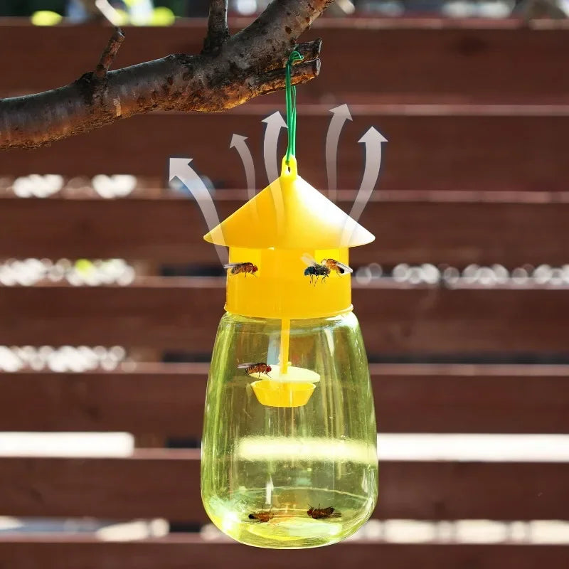Hanging Wasp Trap Outdoor Reusable Hornet Fly Catcher with Bait