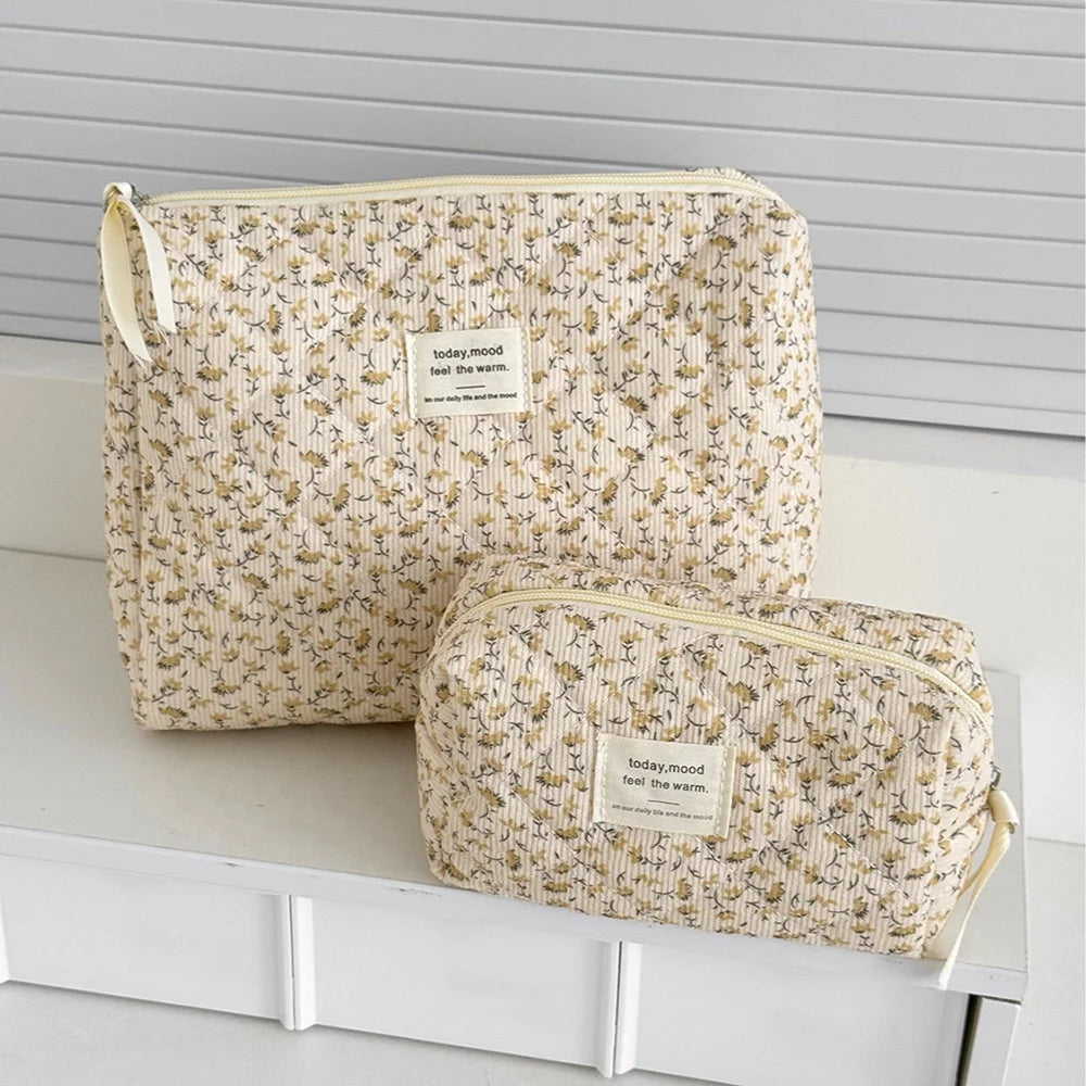 Floral Cosmetic Pouch — Vintage Print Travel Makeup Bag & Organizer for Women