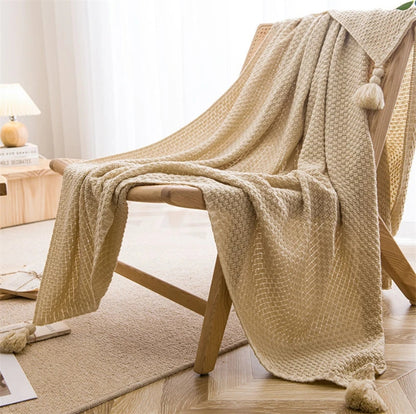Chunky Knit Throw Blanket with Tassels — Cozy Sofa & Bed Decor