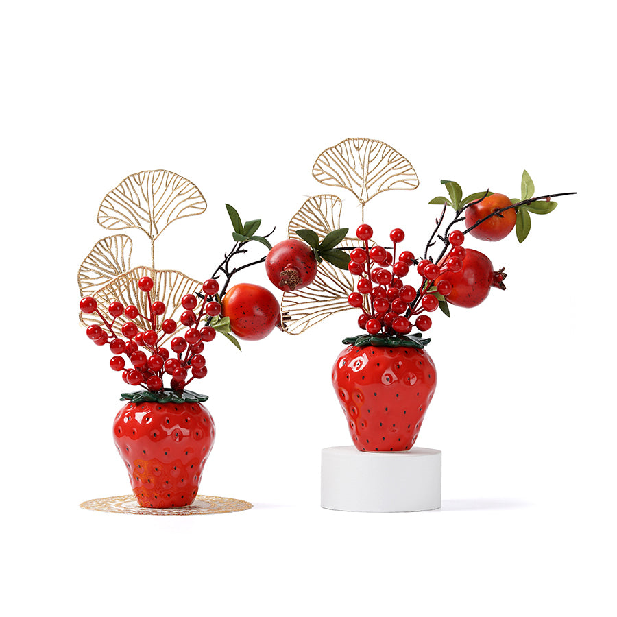 Strawberry Ceramic Vase - Cute Fruit-Shaped Flower Bud Vase Decor