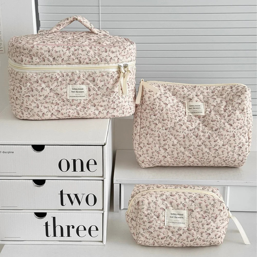 Floral Cosmetic Pouch — Vintage Print Travel Makeup Bag & Organizer for Women